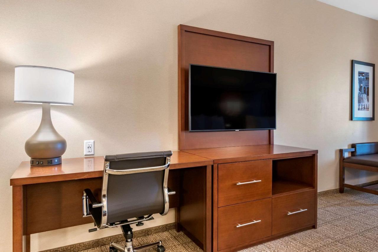 Comfort Suites Camp Hill-Harrisburg West Dış mekan fotoğraf