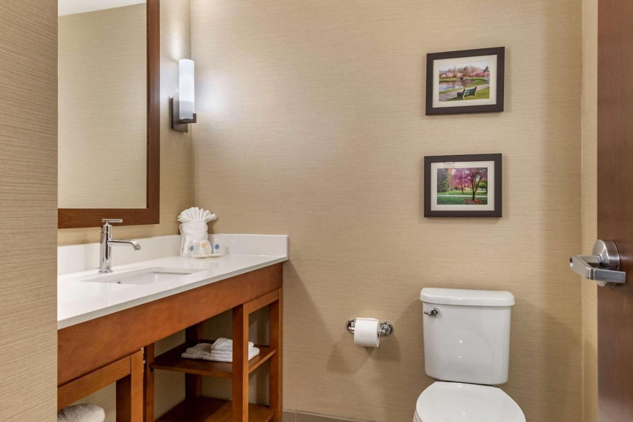 Comfort Suites Camp Hill-Harrisburg West Dış mekan fotoğraf
